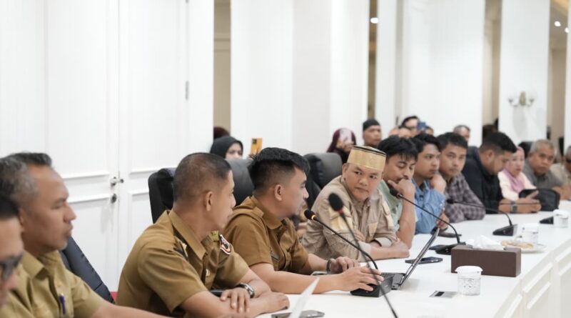 Perwakilan masyarakat yang tergabung dalam gerakan penolakan pembangunan PSEL