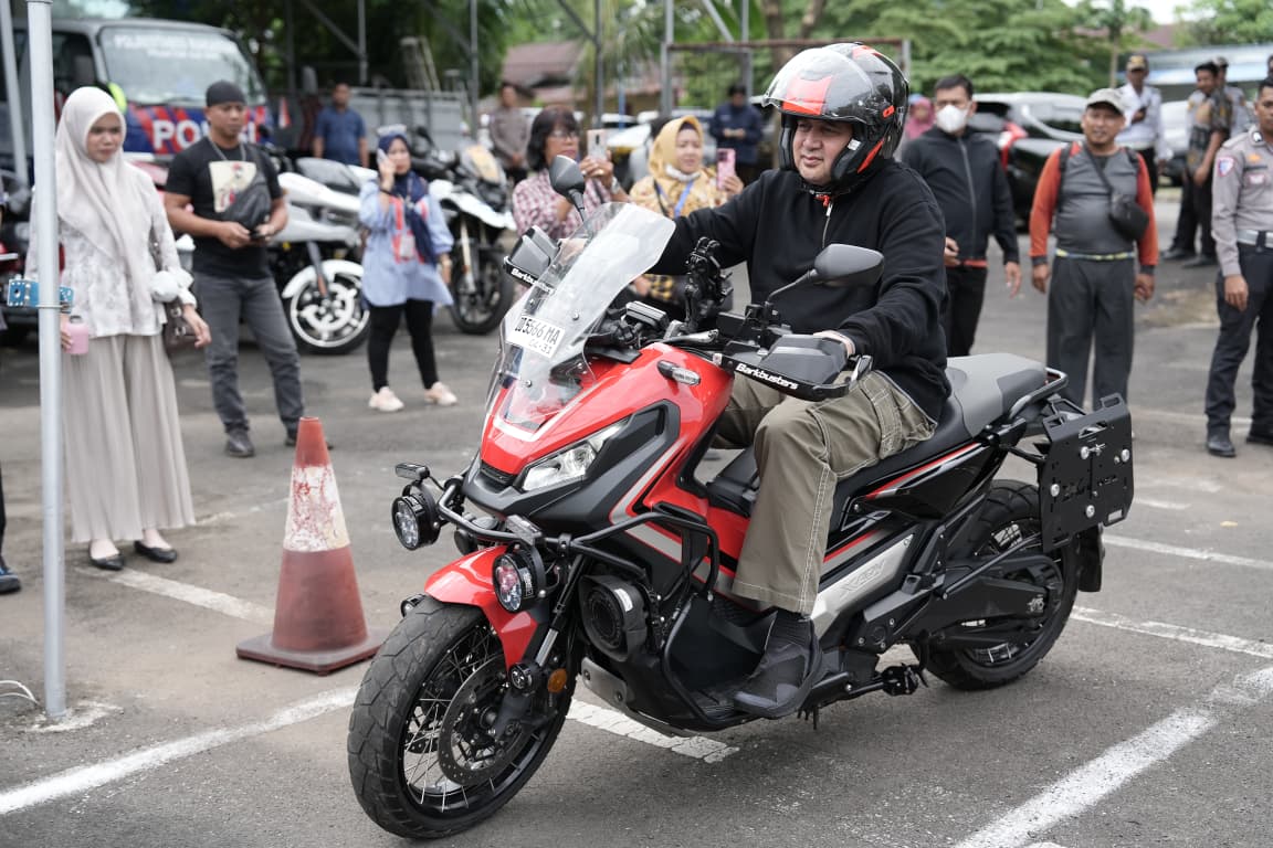 SIM C1 Hadir di Makassar, Wali Kota Appi Langsung Jajal Lintasan Uji Berkendara