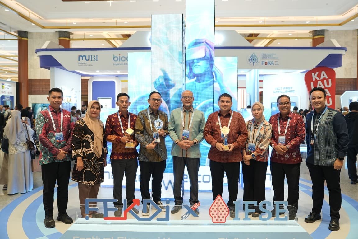 Makassar Raih Penghargaan Kota Terbaik TP2DD 2026