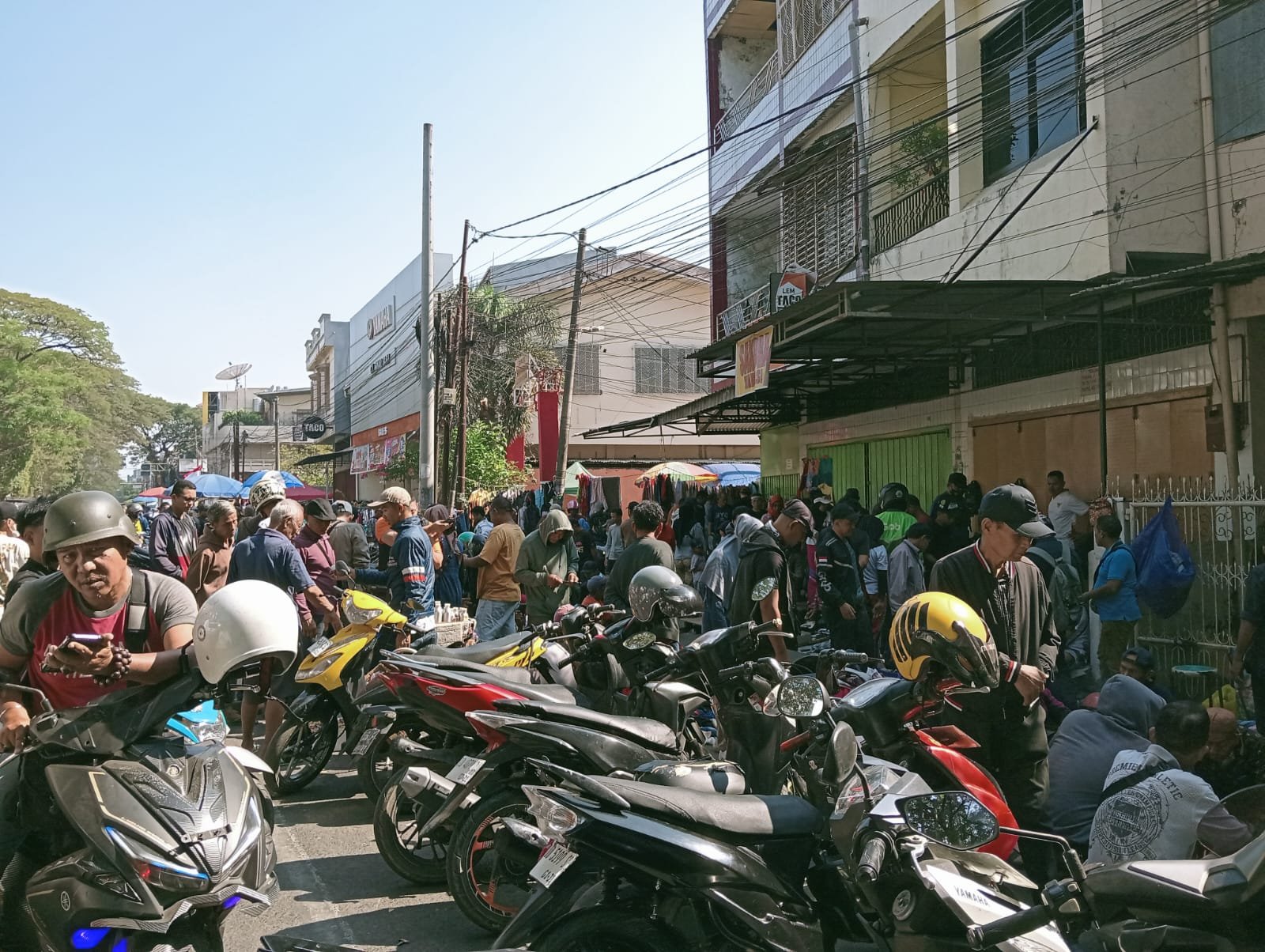 pasar loak veteran - metromakassar
